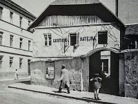 Gornji grad. Gostiona Matejna na uglu Demetrove i Basaričkove 1920-ih godina